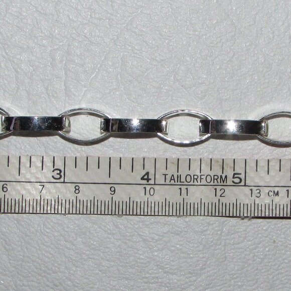 Silver Wide Pointed Oval Link Toggle Bracelet - NEW - Picture 3 of 9
